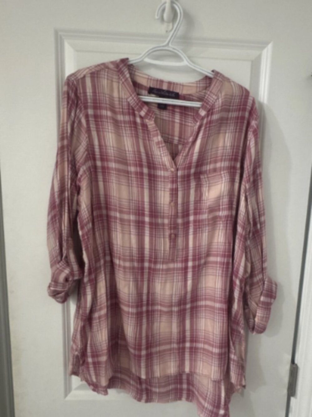 Gloria Vanderbilt Plaid Henley Tunic Blouse Pink